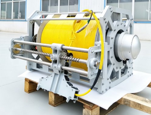 Subsea buoy / TMS winch with active cable pay-out unit (rendering)